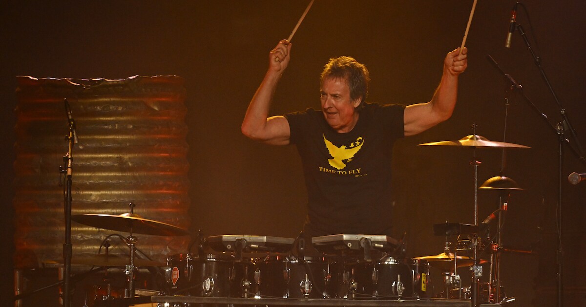 Rob Hirst, drummer en medeoprichter Midnight Oil, overleden | Nieuws ...