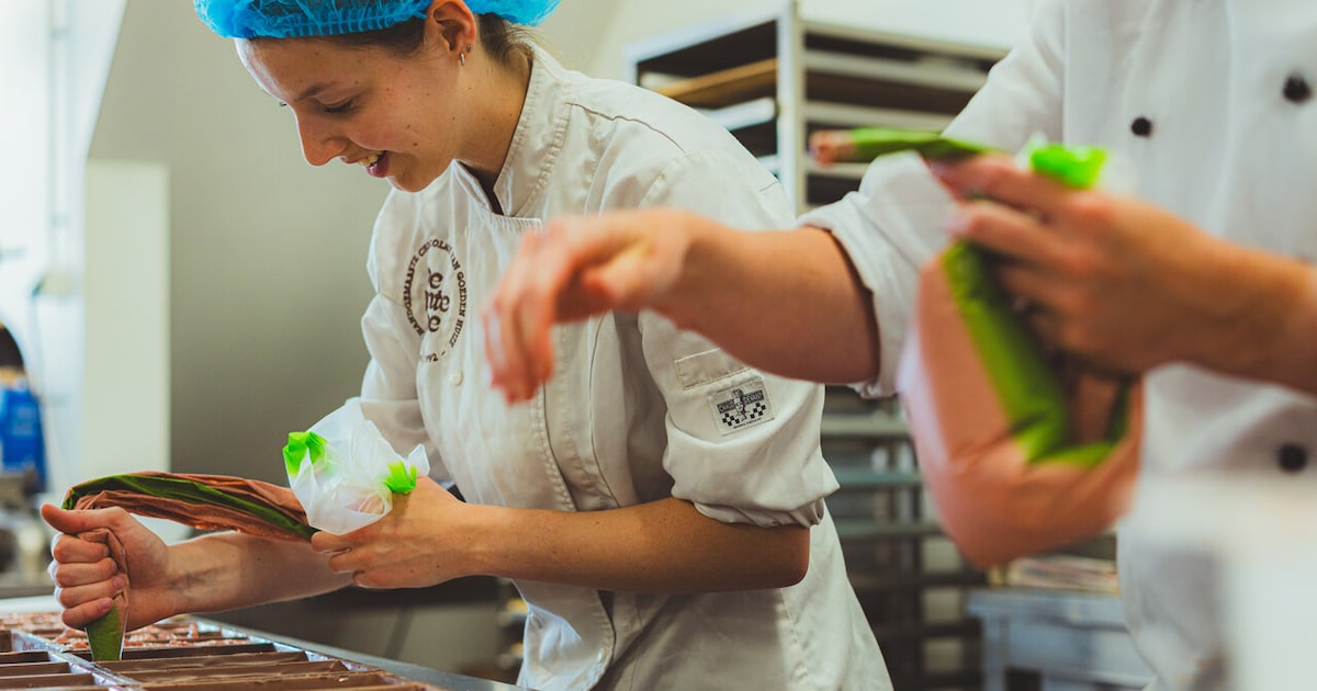 Smullen achter de schermen: ontdek De Bonte Koe tijdens backstage tours in Schiedam