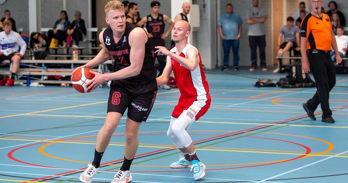 Scheldesport gaat na eindsprint in topper samen met Marathon aan kop ...