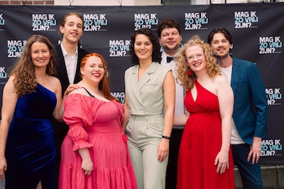 ‘Kan ik hier wel zijn, zoals ik ben?’ Marjolinde deelt haar eigen coming-out in musical ‘Mag ik zo vrij zijn?’