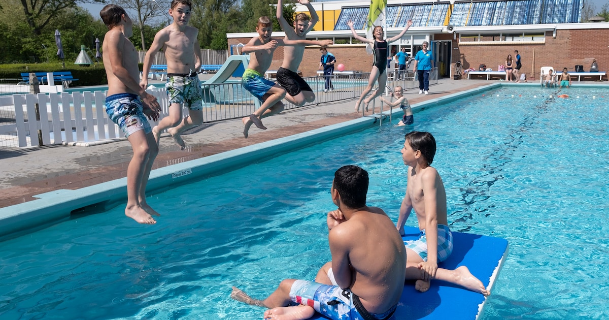 Zwembad De Goudvijver viert zestigjarig jubileum in Serooskerke