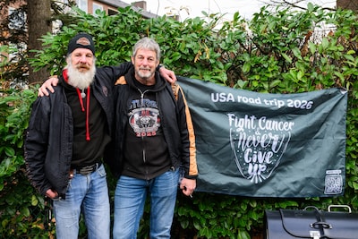 Hans (60) en Jan (55) zijn allebei ongeneeslijk ziek en plannen hun gedroomde motorreis door Amerika: ‘Dan is mijn kopje even leeg’