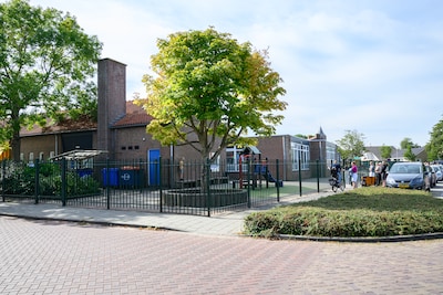 Dorpshuis Nieuwerkerk ontploft van belangstelling: noordrand nu favoriete plek voor nieuwe school