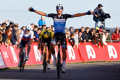 Timo de Jong (26) tekent voor twee jaar bij Picnic PostNL: ‘Na die winst op de VAM-berg wist ik dat het goed zou komen’