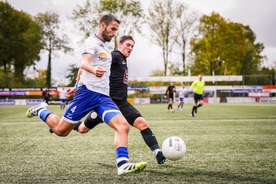 Hoek moet winnen van De Treffers om kans te houden op kampioenschap, De Nooijer wijzigt zijn basiself