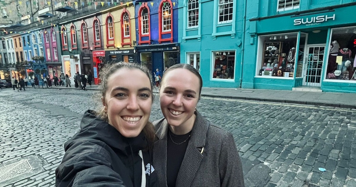 Lindy van Anrooij plaveide de weg voor jongere zus Shirin: ‘Het jaar dat we samen reden, was heel bi