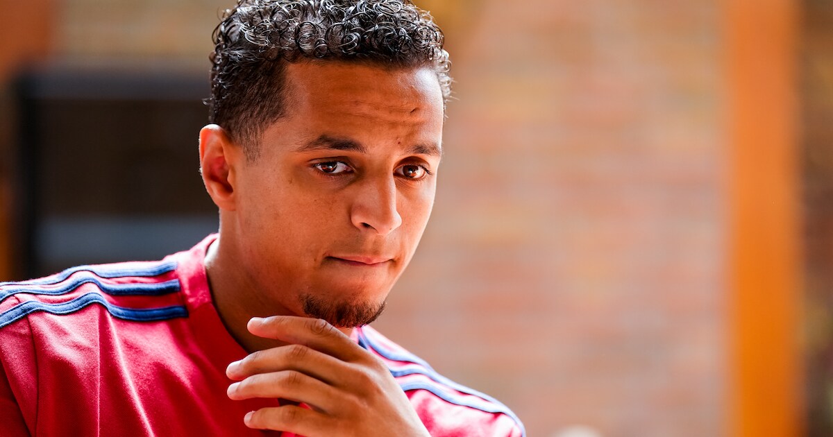 Toch geen opvallend gezelschap Van Drongelen: Ihattaren na twee dagen alweer weg