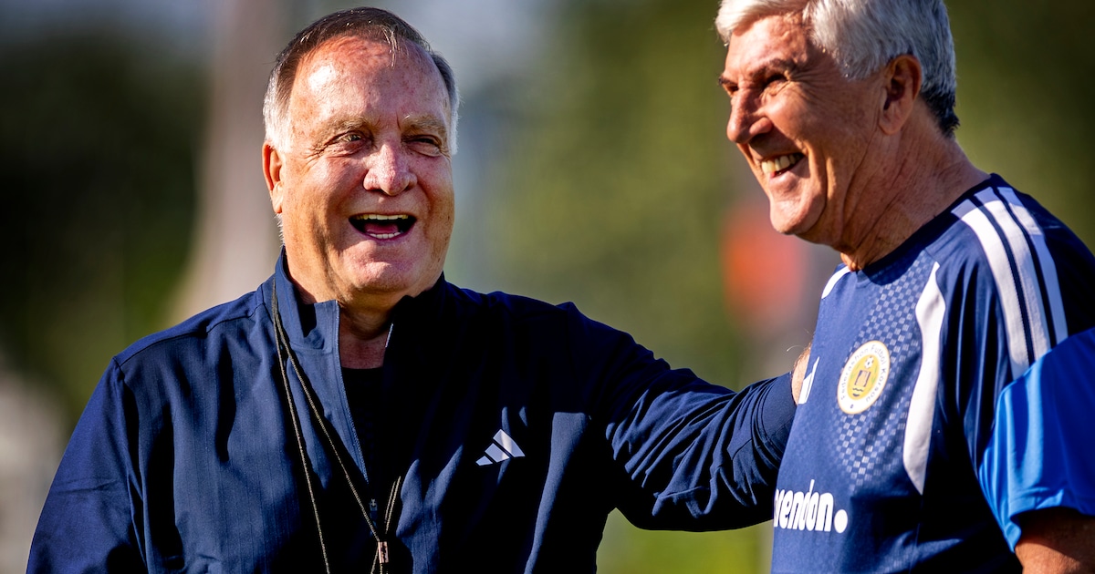 Dick Advocaat reageert voor het eerst op kritiek na overname: ‘Rutten is zelf opgestapt, ik snap het