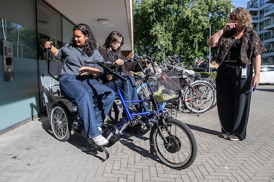 Emily (19) en Lieve (18) volgen bij Curio een opleiding voor de verpleegkundige van de toekomst