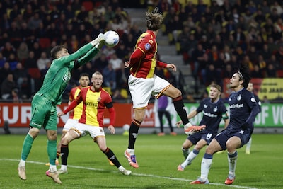 LIVE eredivisie | Feyenoord in de problemen tegen Go Ahead Eagles, nog altijd op jacht naar gelijkmaker