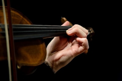 Ierse folkband Lúnasa treedt op in Renesse