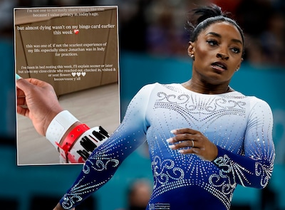 Topturn­ster Simone Biles belandt in ziekenhuis: ‘Bijna dood