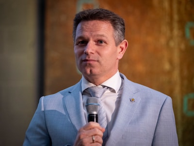 Jo-Annes de Bat heeft al een bijnaam in Den Haag: ‘Ik word de sta-secretaris genoemd’