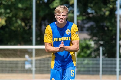 Ooit een talent bij NAC, nu maakt Tymen (20) indruk bij de amateurs: ‘Dát zit nog steeds in mijn hoofd’