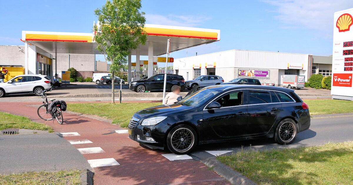 Fietser aangereden bij rotonde President Rooseveltlaan in Vlissingen