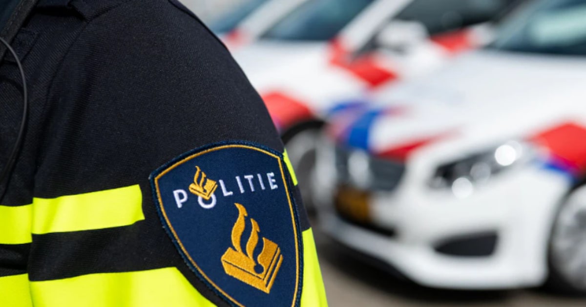 Dode en zwaargewonde persoon aangetroffen in woning Almere