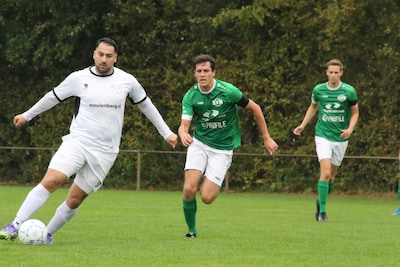 Kort voor de feestdagen neemt hekkensluiter MZVC afscheid van trainer Graham Holmes: ‘Ik koester geen enkele wrok’