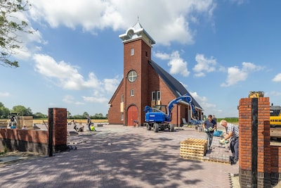 Aftellen voor gemeenteleden: nieuwe kerk in Oud-Vossemeer is bijna klaar