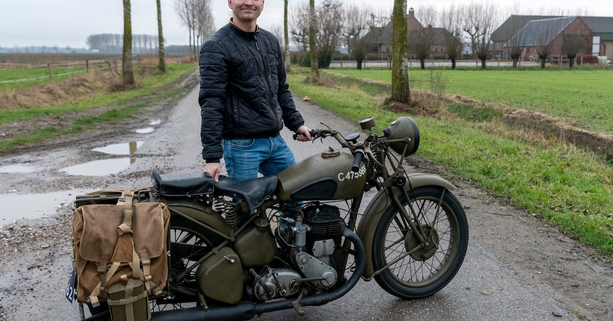 Pepijn rijdt een museumstuk: 'Het is nog kwaliteit, zo worden ze niet meer gemaakt'