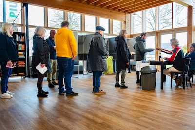 Voor het eerst stemmen in kleurrijk Gageldonk: ‘Trots op Nederlands paspoort’