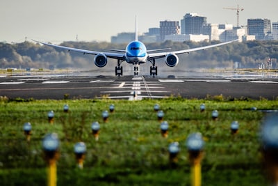 Uithoorn eist dat Schiphol zich aan geluidsregels houdt, officieel handhavingsverzoek ingediend
