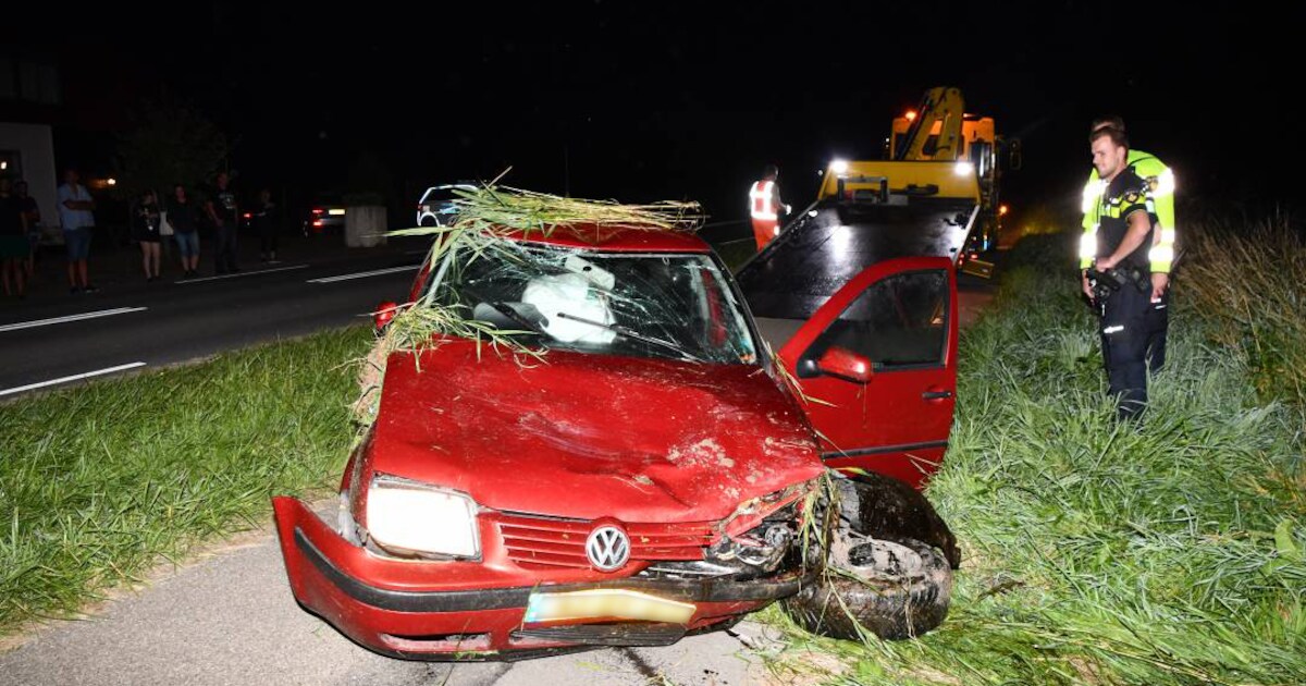 Beschonken bestuurder belandt met auto in sloot bij Ovezande