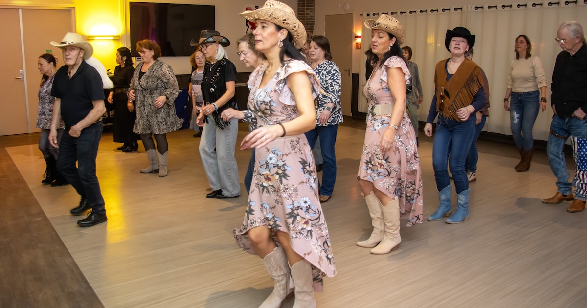 Nichten Anita en Ineke uit Oosterhout gek van linedance: ‘Het is zó verslavend’