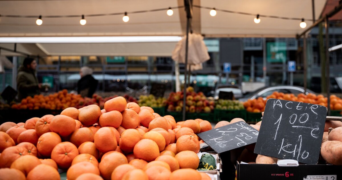 Weekmarkt in Capelle aan den IJssel eerder dicht door zinderende hitte