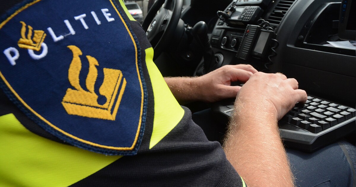 Politie pakt rijbewijzen af van deelnemers trouwstoet Vlissingen ...