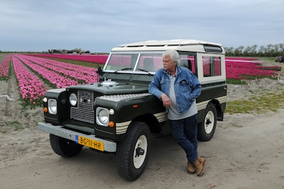 Waarom Paul blijft sleutelen aan zijn oldtimer: ‘Het rijdt voor geen meter, maar ik geniet er zo van’