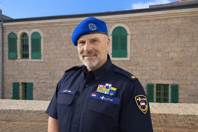 John (63) uit Tholen is op zijn laatste missie in Midden-Oosten: ‘Hier zie je wat er gebeurt wanneer