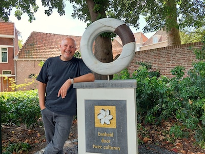 Maurice maakte een bijzondere podcast over zijn familie: ‘Ze moesten alles achterlaten’