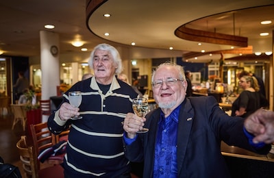 Oud-zorgdirecteur over ouderen die geen appelmoes meer mogen omdat het ‘ongezond’ is: ‘Ze zijn niet goed snik’