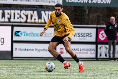 Dit zijn de uitslagen, doelpuntenmakers en wedstrijdverslagen van het amateurvoetbal op zondag