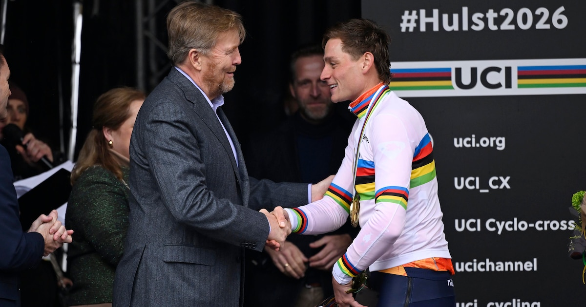Mathieu van der Poel de koning te rijk met record: ‘Acht wereldtitels nooit kunnen denken’