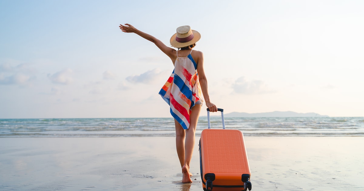 Met 3 bikini’s en 3 paar slippers komt Petra de vakantie wel door