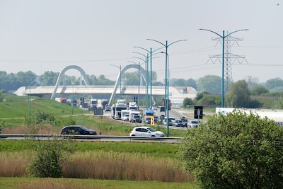 Zeeuws bedrijfsleven wil alleen blokrijden tijdens sluiting Westerscheldetunnel: ‘Omrijden via België is funest’