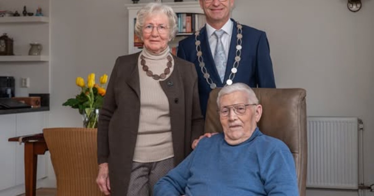 Echtpaar Korevaar viert briljanten huwelijk in Hardinxveld-Giessendam