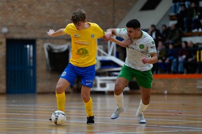 Groene Ster Vlissingen vernedert directe concurrent en verstevigt koppositie, ZVV Middelburg slikt eerste nederlaag