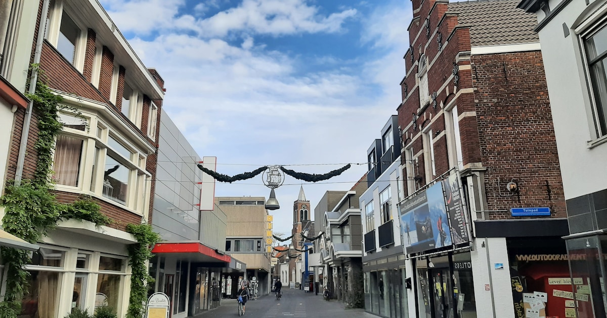 Wethouder opent kick-off voor tijdelijk gebruik van lege winkelpanden in Terneuzen