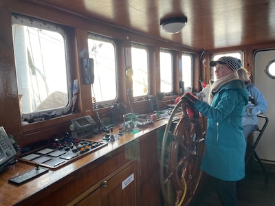 Andrea monsterde aan op tallship Thalassa: ‘Soms keek je tegen een muur van water aan’