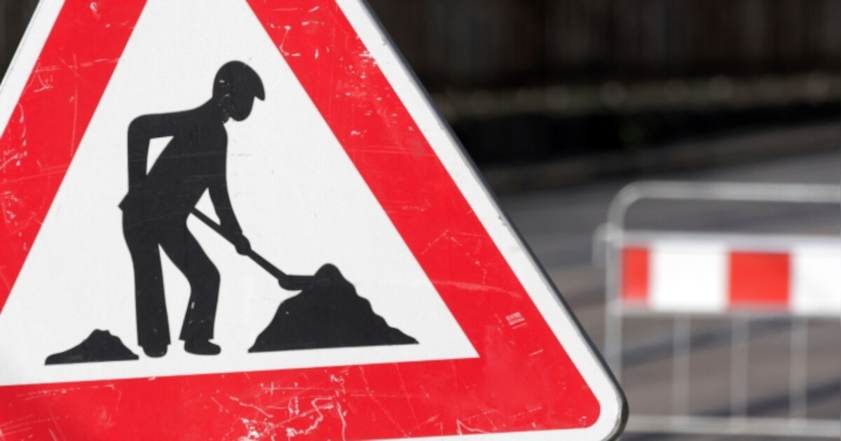Nachtelijke spoedreparatie aan Oudelandsdijk tussen Dirksland en Sommelsdijk | Goeree-Overflakkee