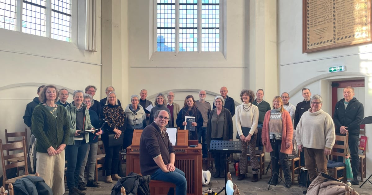 Bachkoor zingt werk van Bach en Victoria in Sint Jacobskerk Vlissingen tijdens pinksterdienst