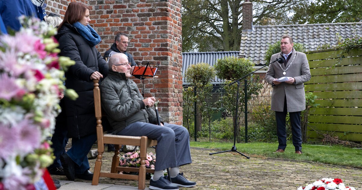 Indrukwekkende verhalen bij herdenking in Hoedekenskerke