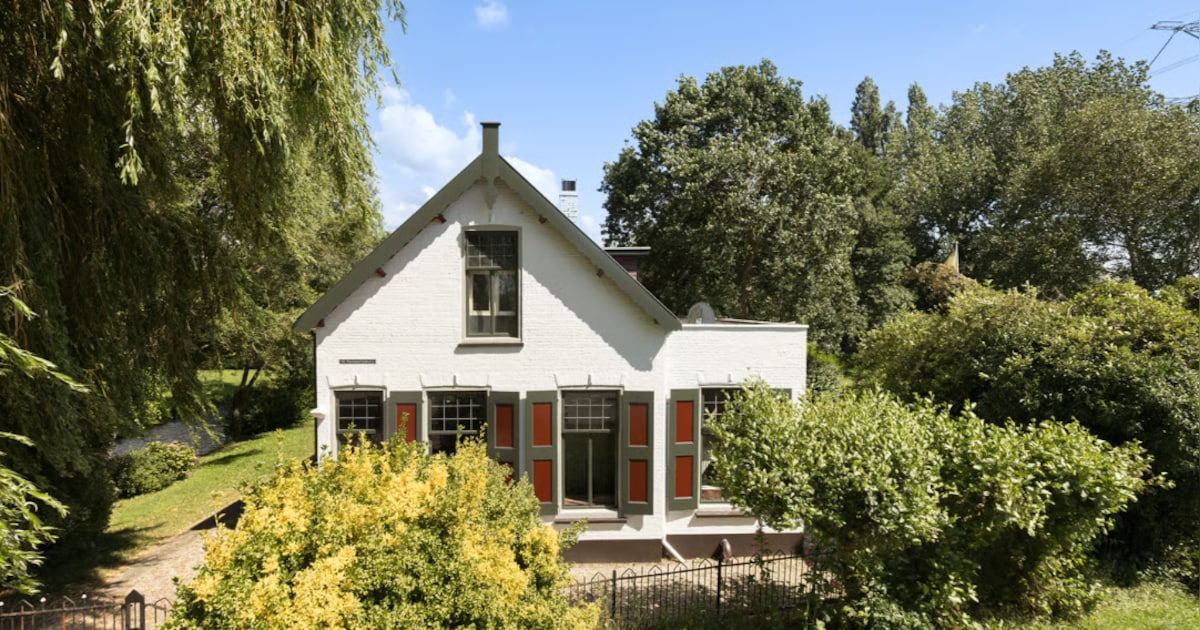 Gerard Cox woonde hier tot zijn dood: nu staat zijn boerderij in de polder te koop