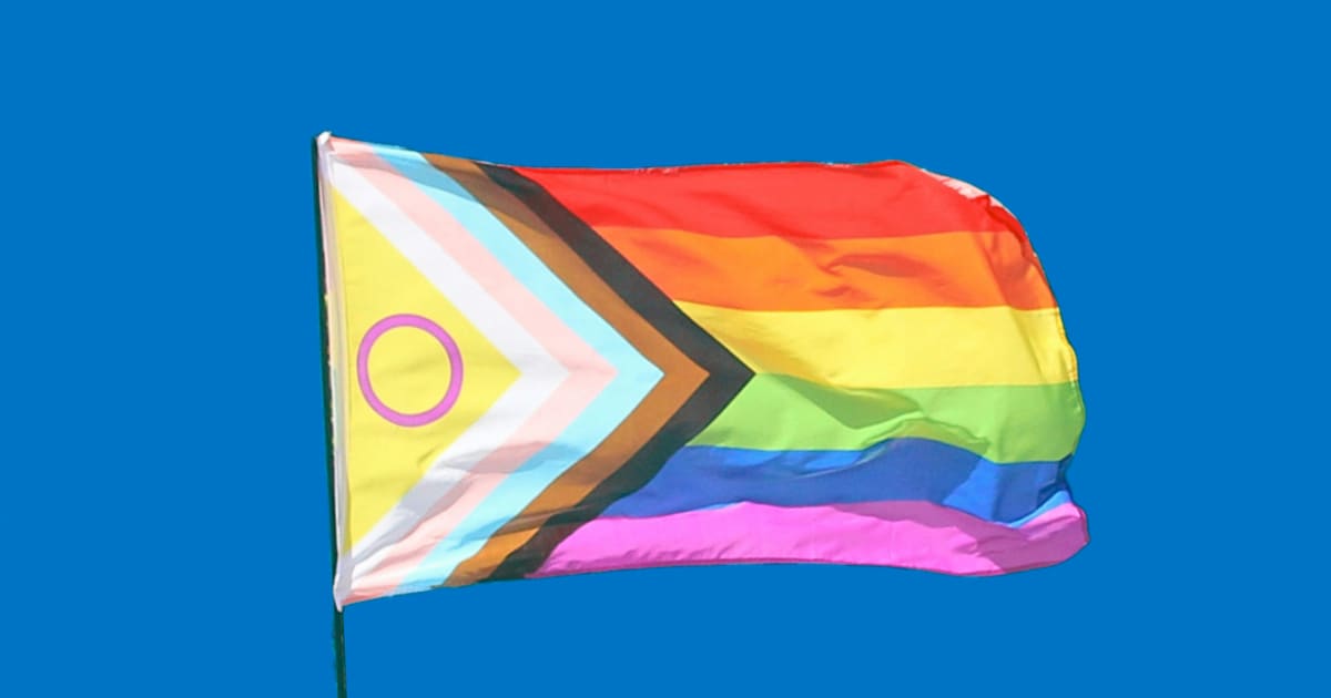 Middelburg hijst Intersekse Progressvlag bij stadskantoor voor zichtbaarheid en acceptatie