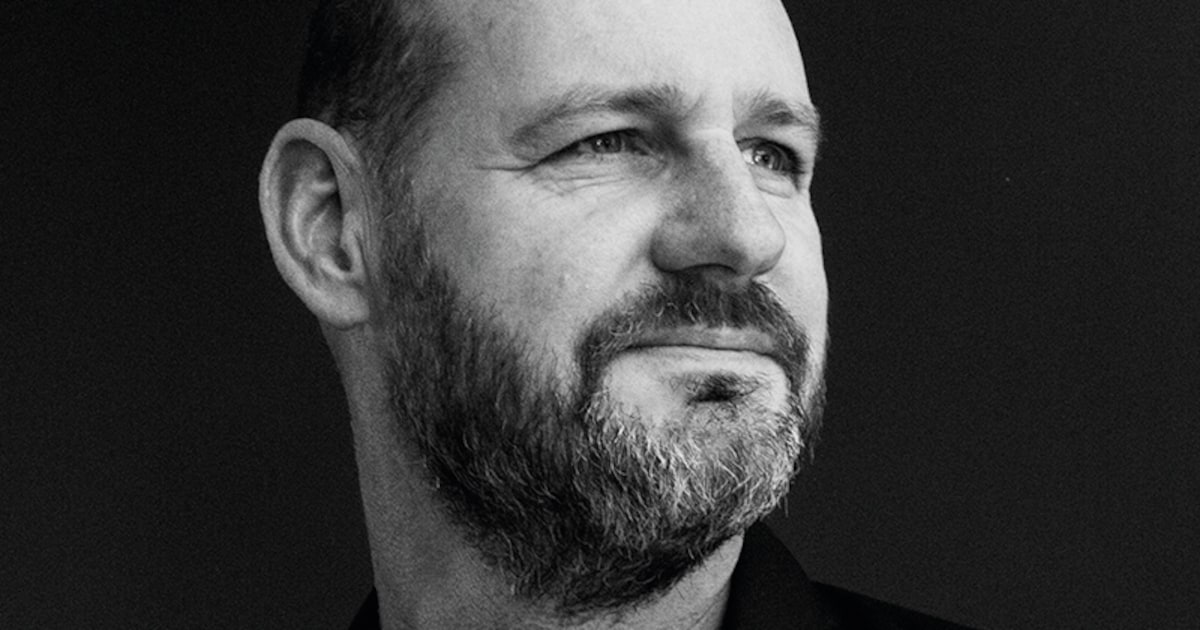 Bosman tussen wind en wortels