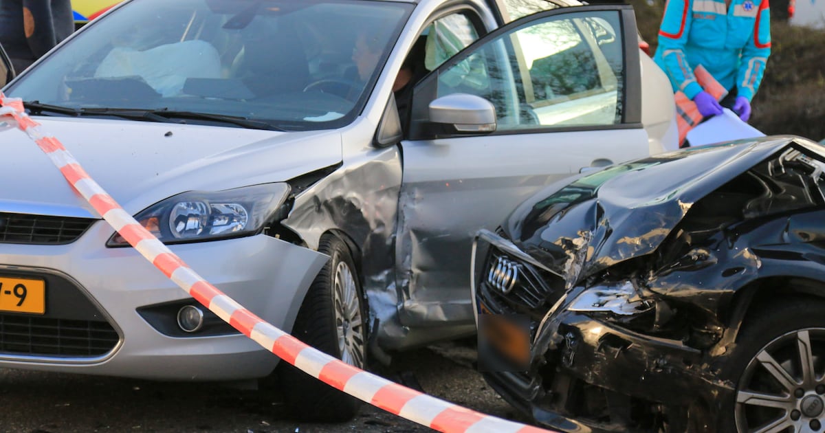 Harde botsing op de Helling in Hardinxveld-Giessendam