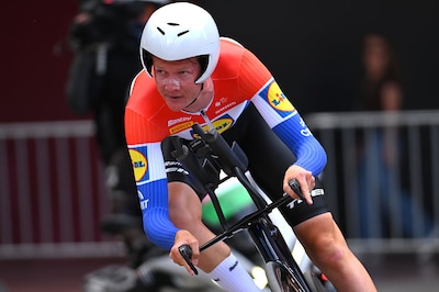 LIVE Tour of Holland | Price-Pejtersen op de hotseat in korte tijdrit, alle ogen op Nederlands kampioen Daan Hoole