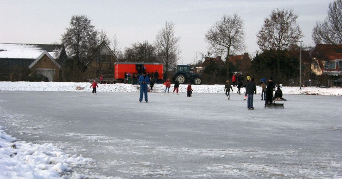 IJsbaan Sirjansland geopend